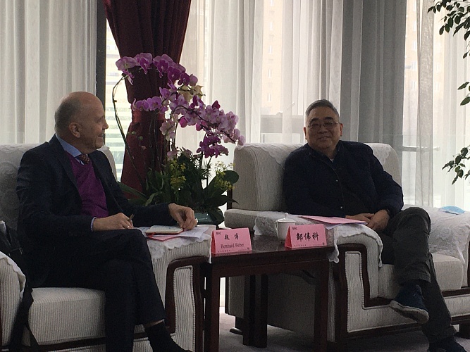 Meeting with Mr Zou Weike, Deputy Director General of Nanjing Bureau of Commerce